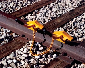 WC-11F - Wheel Chock Linked w/Chain - Flush Rail