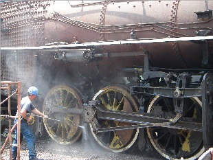 Locomotive Cleaner - Drum